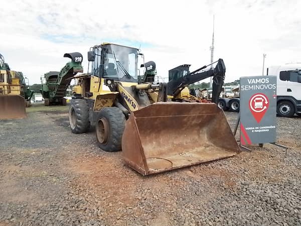 KOMATSU WA200