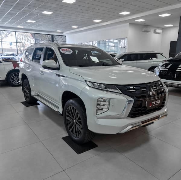 Mitsubishi PAJERO SPORT 2.4 16V MIVEC TURBO DIESEL LEGEND AWD AUTOMÁTICO 2024/2025