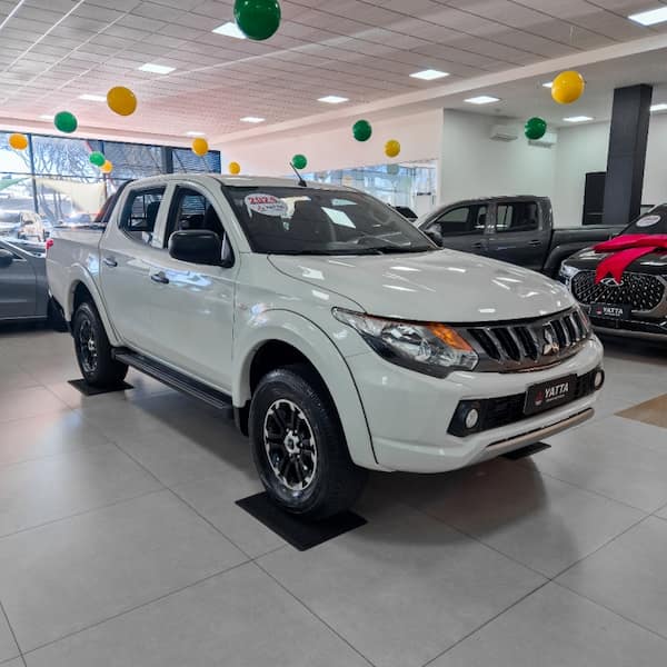 Mitsubishi L200 TRITON 2.4 16V TURBO DIESEL SPORT GLS CD 4P 4X4 AUTOMÁTICO 2023/2024