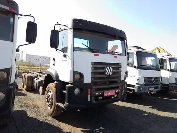VOLKSWAGEN 26.280 CRM 6X4