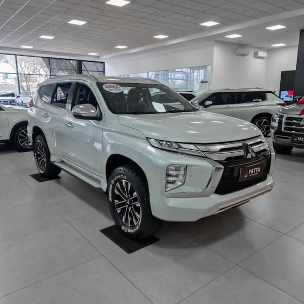 Mitsubishi PAJERO SPORT 2.4 16V MIVEC TURBO DIESEL HPE AWD AUTOMÁTICO 2022/2023