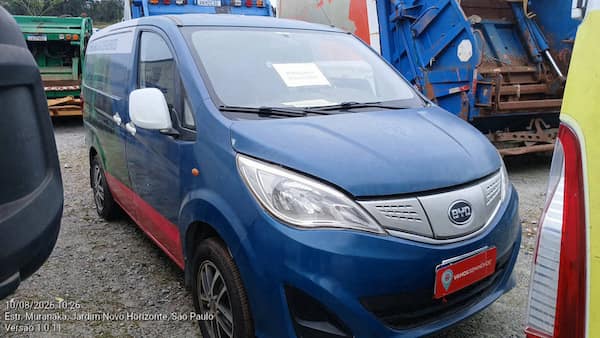 BYD T3