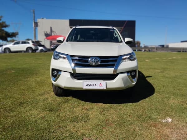 Toyota HILUX SW4 2.8 SRX 4X4 16V TURBO INTERCOOLER DIESEL 4P AUTOMÁTICO
