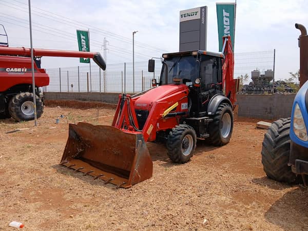 MANITOU RETROESCAVADEIRA