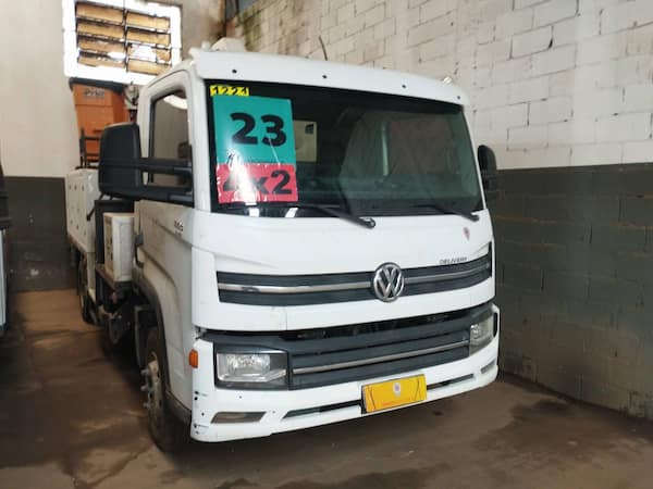 VOLKSWAGEN 11-180 DELIVERY 2P DIESEL E5
