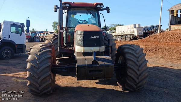 CASE PUMA 215
