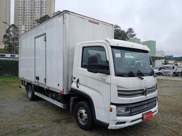 VOLKSWAGEN 6-160 DELIVERY 2P DIESEL E5
