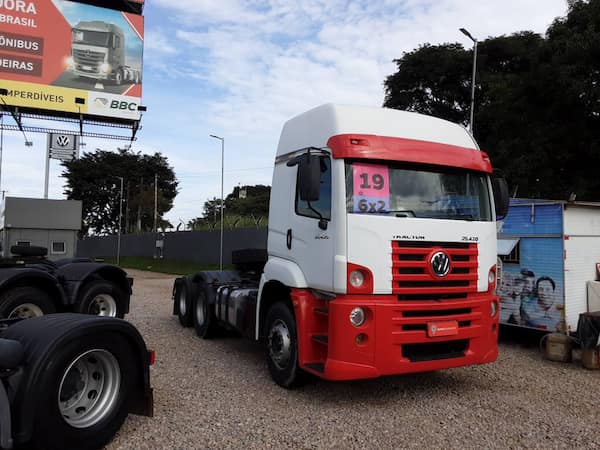VOLKSWAGEN 25.420 CTC 6X2
