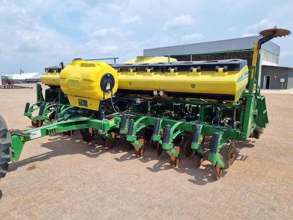 JOHN DEERE Plantadeira 2115 - 15 linhas