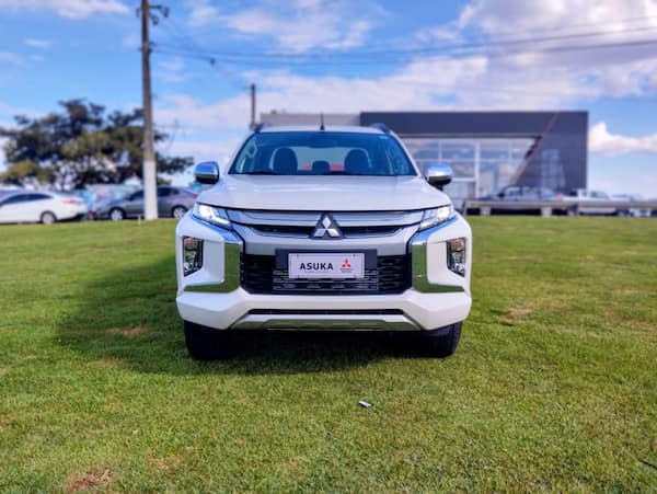 Mitsubishi L200 TRITON 2.4 16V TURBO DIESEL SPORT HPE CD 4P 4X4 AUTOMÁTICO