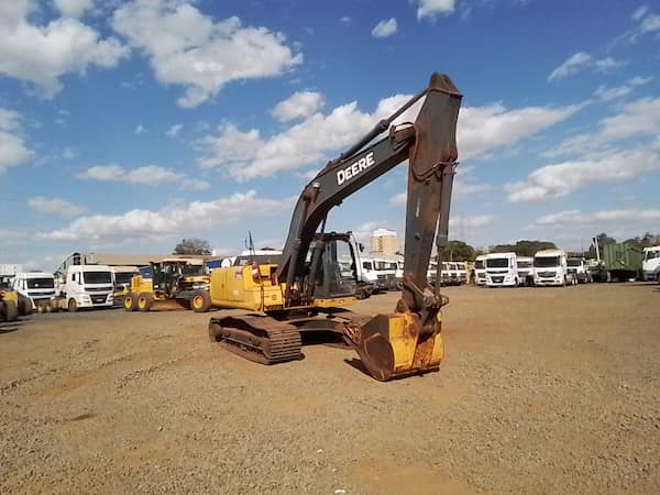JOHN DEERE 210G
