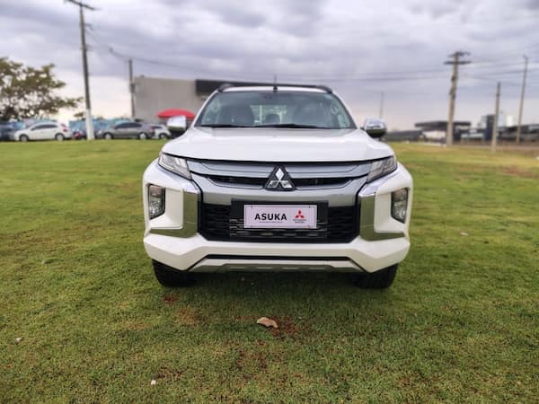 Mitsubishi L200 TRITON 2.4 16V TURBO DIESEL SPORT HPE CD 4P 4X4 AUTOMÁTICO