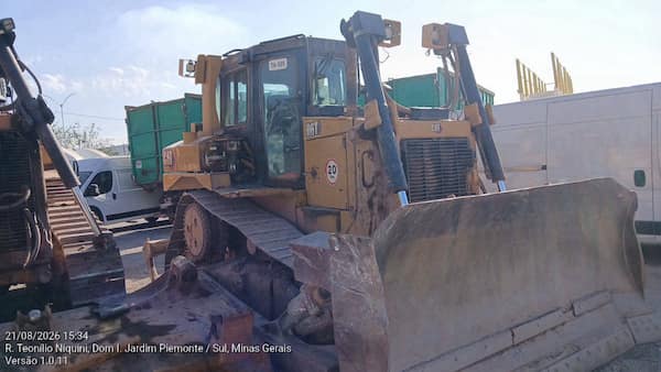 CATERPILLAR TRATOR DE ESTEIRA D6T
