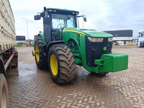 JONH DEERE 8270R
