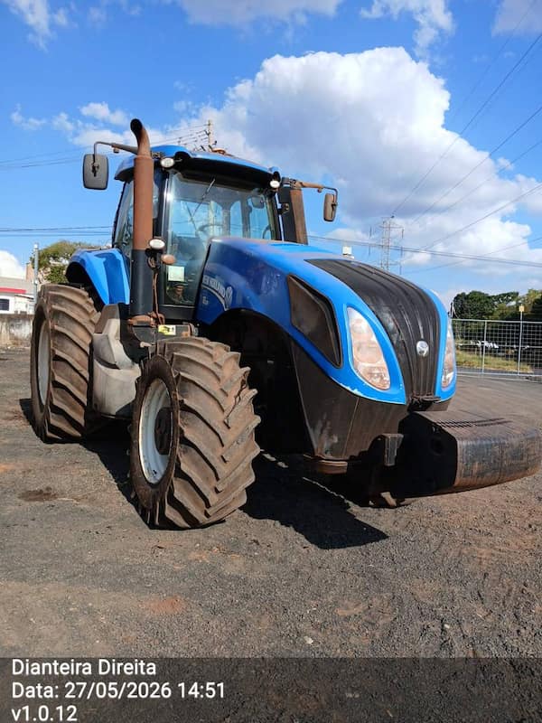 NEW HOLLAND T 8.325