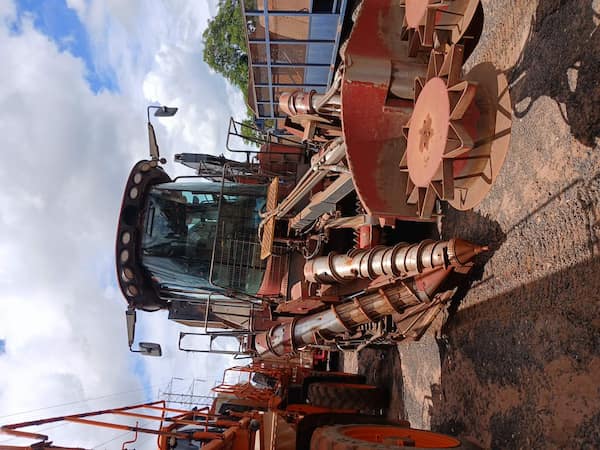 CASE 8810