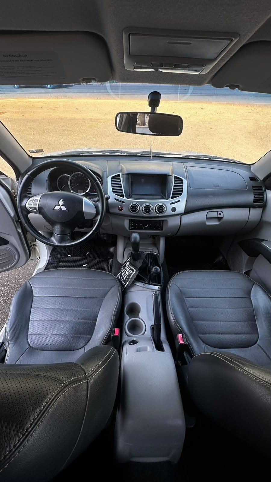Mitsubishi L200 TRITON HPE MT