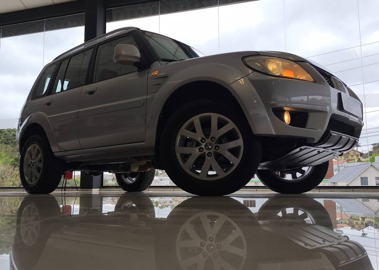 Mitsubishi PAJERO TR4 MANUAL 4X4 2012