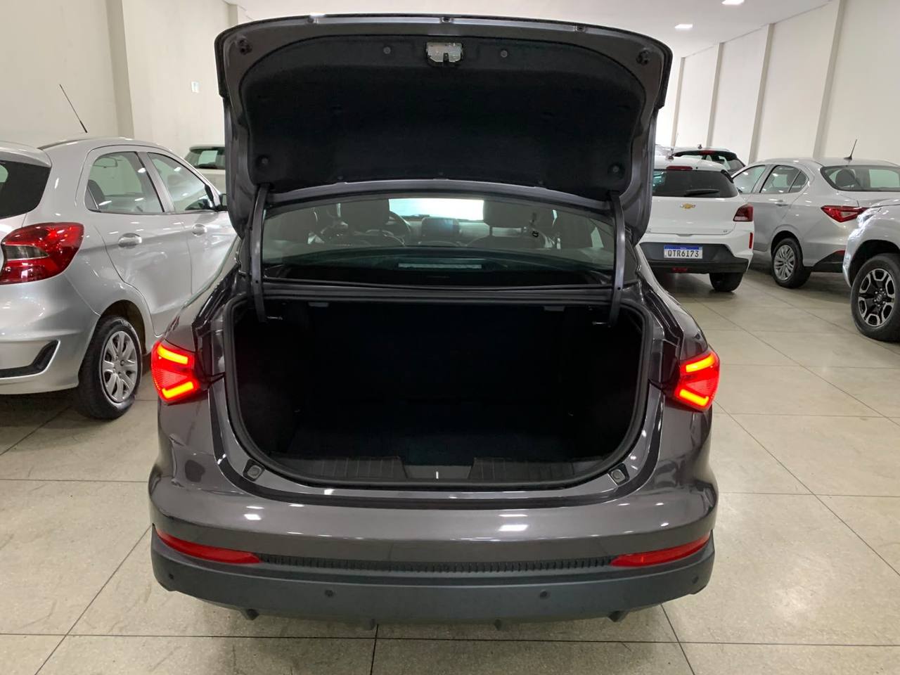 FIAT CRONOS DRIVE 1.3 AT