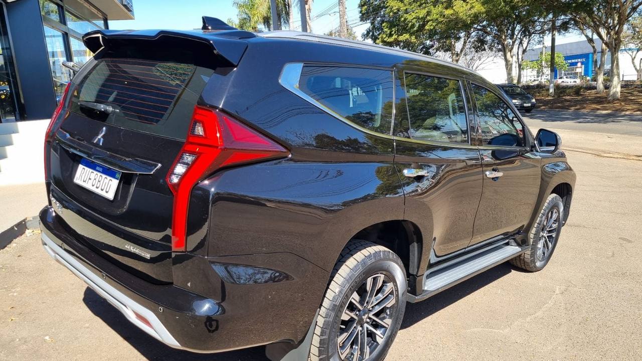 Mitsubishi PAJERO SPORT HPE