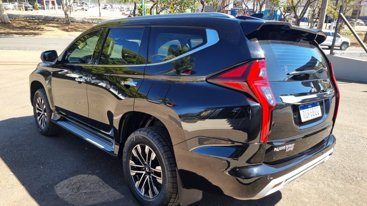 Mitsubishi PAJERO SPORT HPE