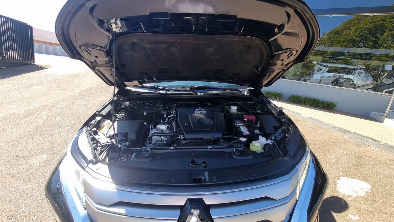 Mitsubishi PAJERO SPORT HPE