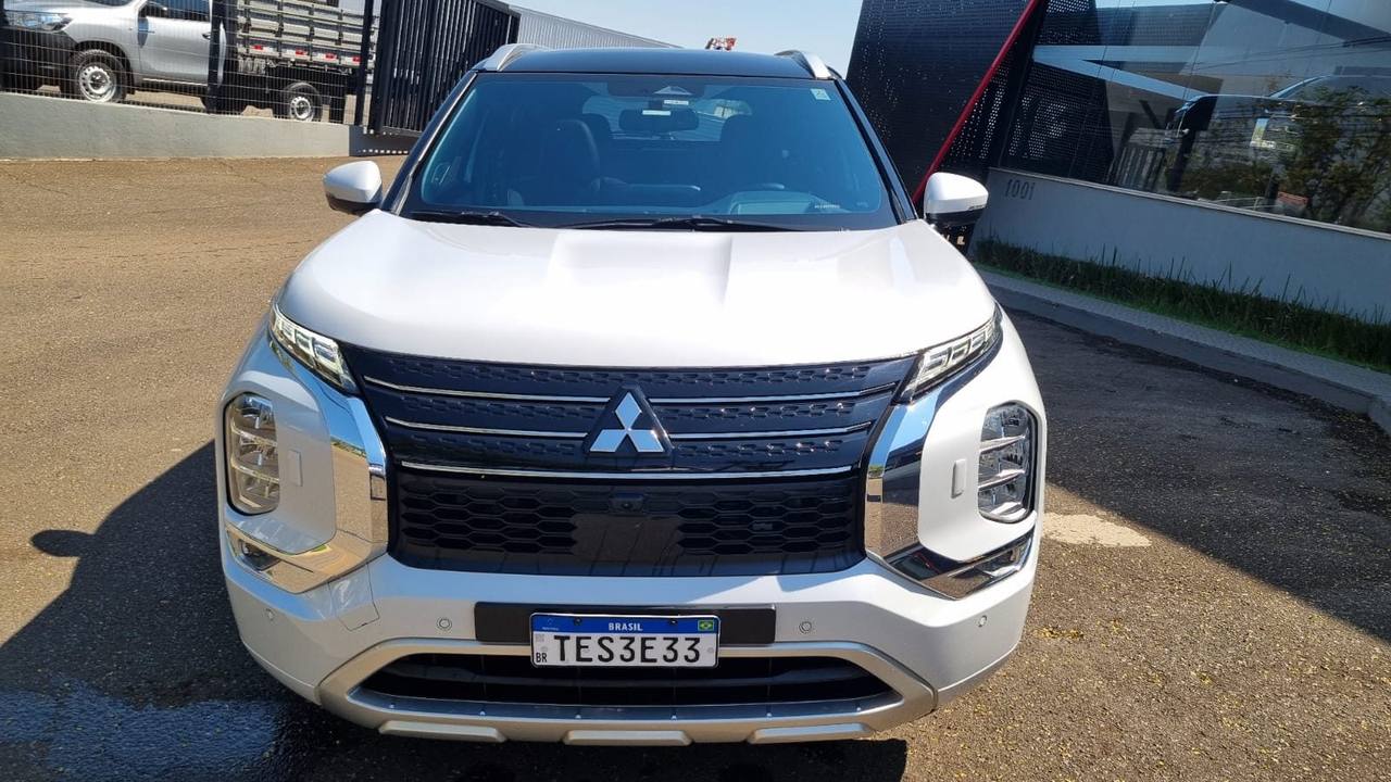 Mitsubishi OUTLANDER SIGNATURE PHEV
