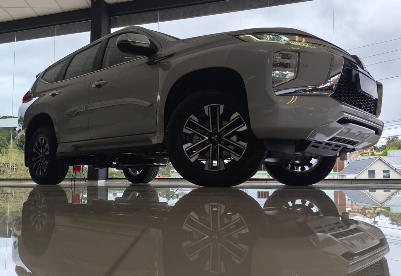 Mitsubishi PAJERO SPORT HPE-S 2.4 DIESEL 4X4 AUT 2023
