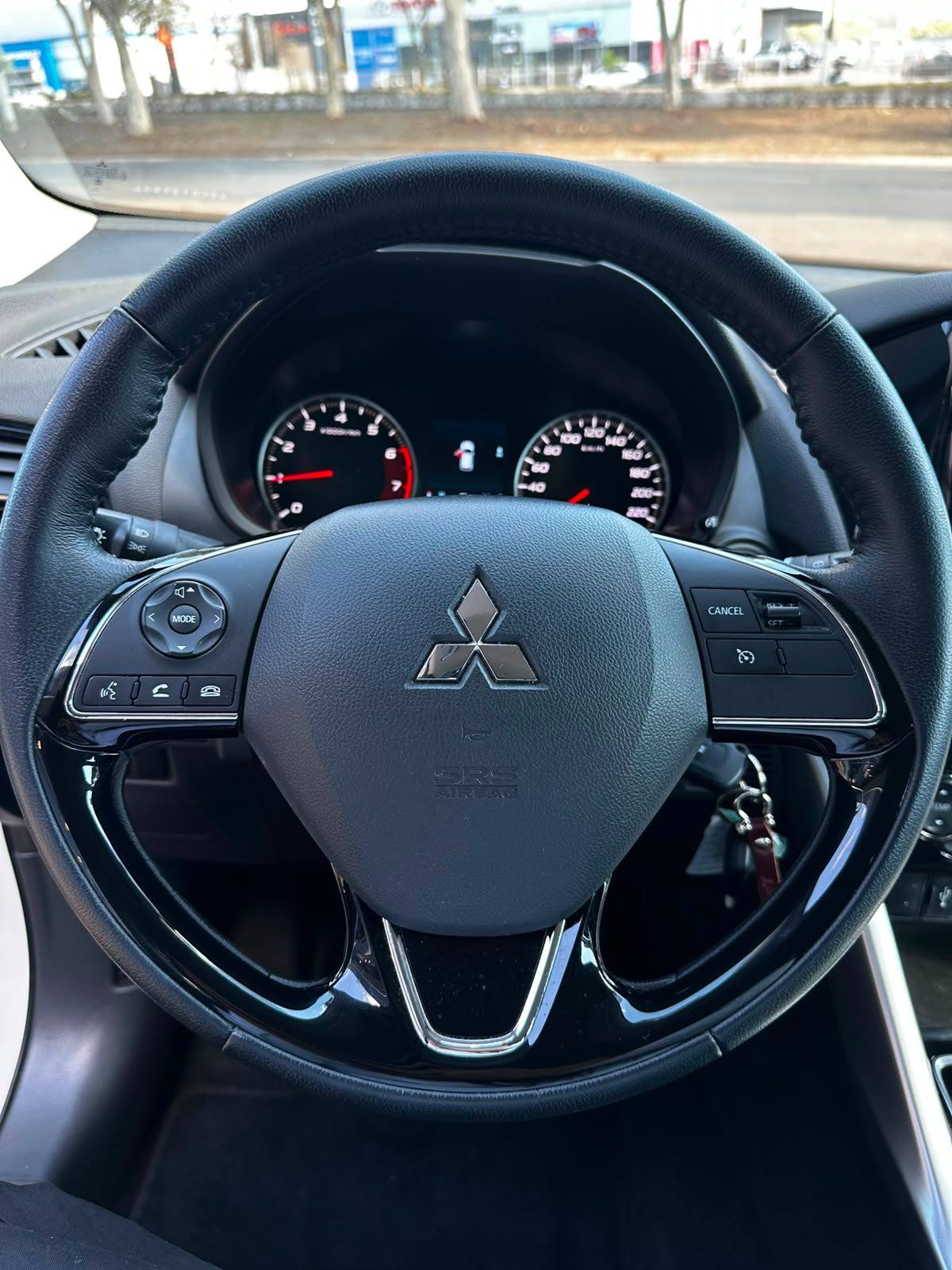Mitsubishi ECLIPSE CROSS RUSH