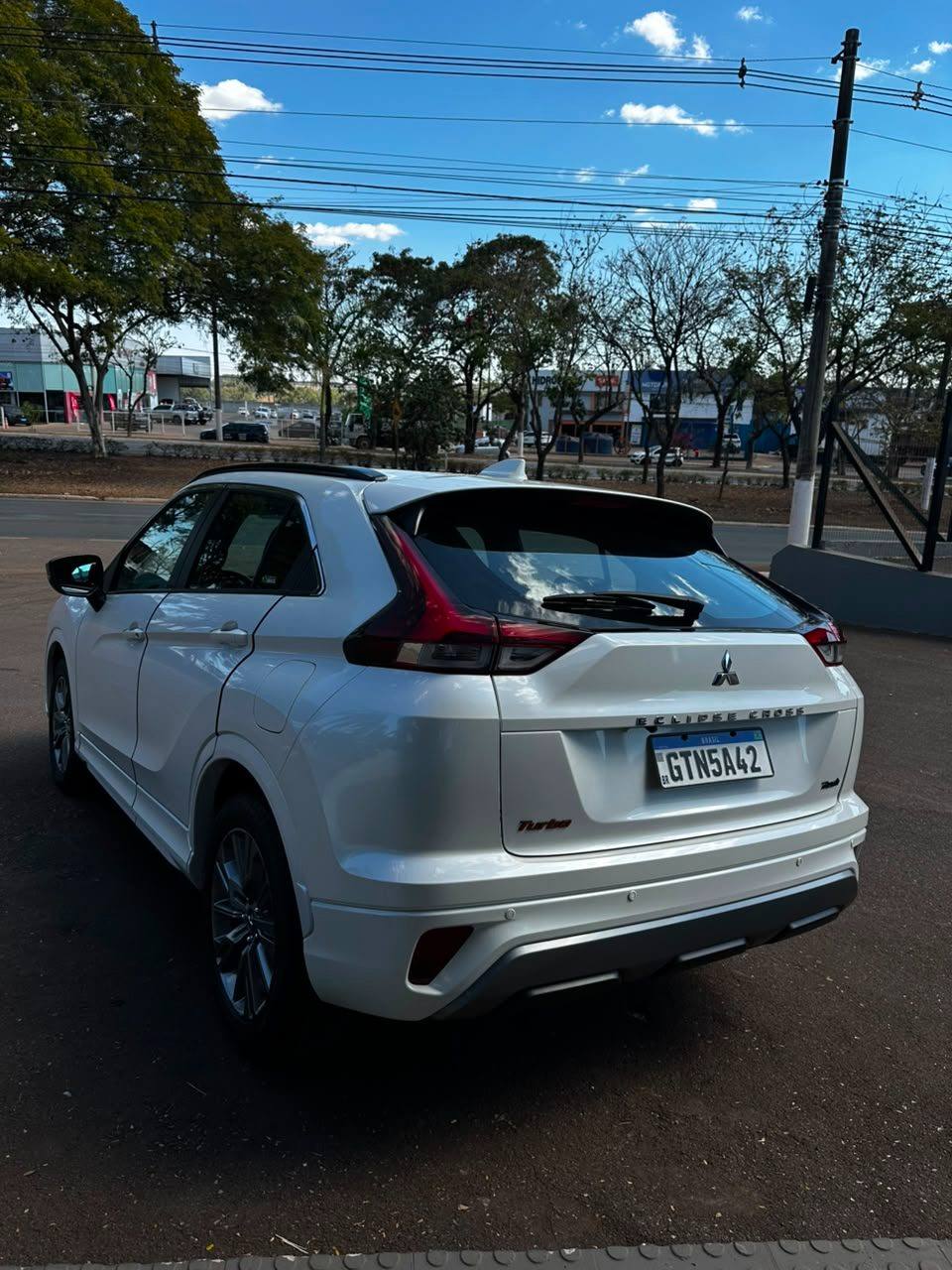 Mitsubishi ECLIPSE CROSS RUSH
