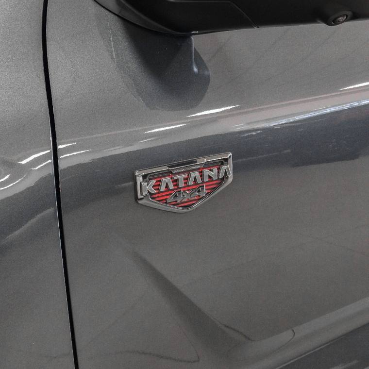 Mitsubishi TRITON 2.4 BITURBO DIESEL CD KATANA 4X4 AUTOMÁTICO 2026/2027