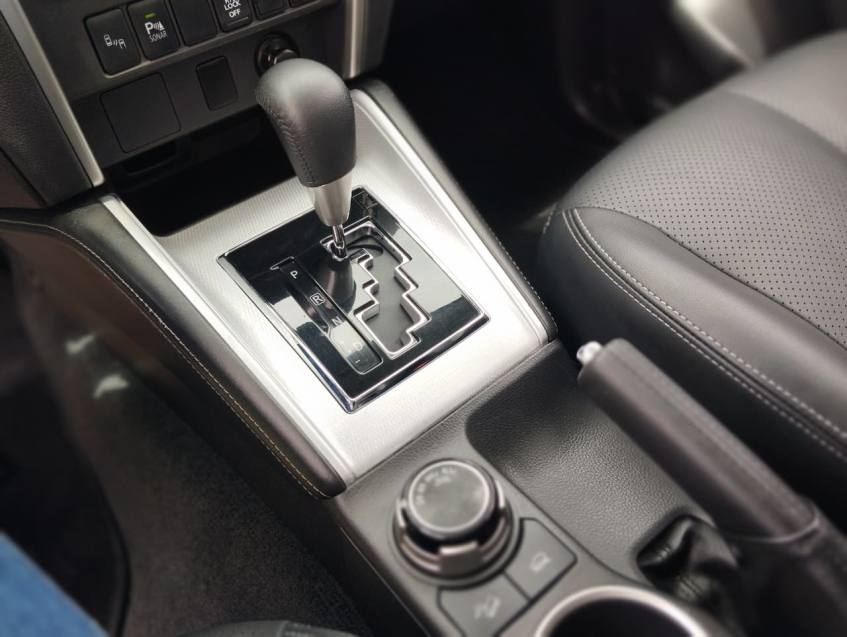 Mitsubishi L200 TRITON 2.4 TURBO DIESEL 4X4 AT SPORT HPE-S