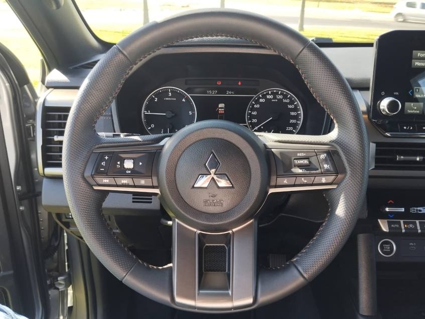 Mitsubishi TRITON 2.4 BITURBO DIESEL CD KATANA 4X4 AUTOMÁTICO