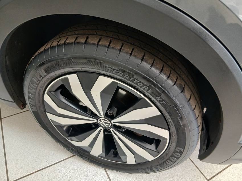 Volkswagen T-CROSS 1.0 200 TSI TOTAL FLEX AUTOMÁTICO