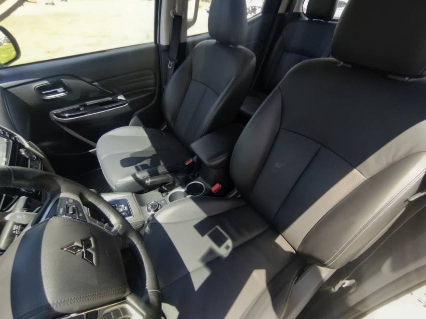 Mitsubishi L200 TRITON 2.4 16V TURBO DIESEL SPORT SAVANA CD 4P 4X4 AUTOMÁTICO