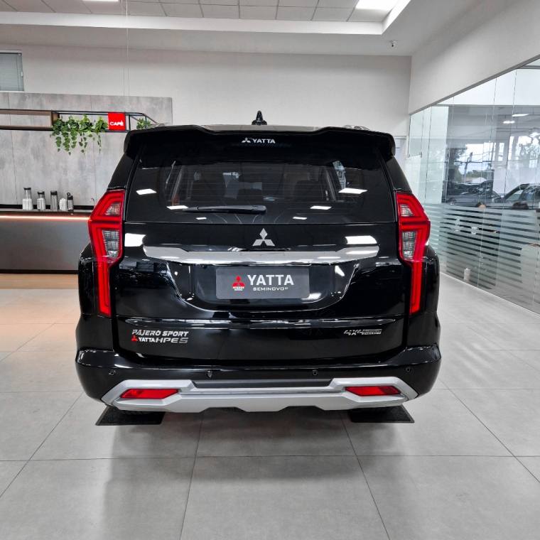 Mitsubishi PAJERO SPORT 2.4 16V MIVEC TURBO DIESEL HPE-S AWD AUTOMÁTICO 2024/2025