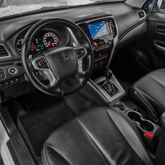 Mitsubishi L200 TRITON 2.4 16V TURBO DIESEL SPORT HPE-S CD 4P 4X4 AUTOMÁTICO 2023/2024