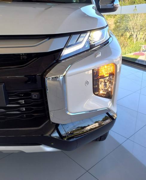 Mitsubishi L200 TRITON SPORT HPE-S 2.4 DIESEL 4X4 AUT 2025