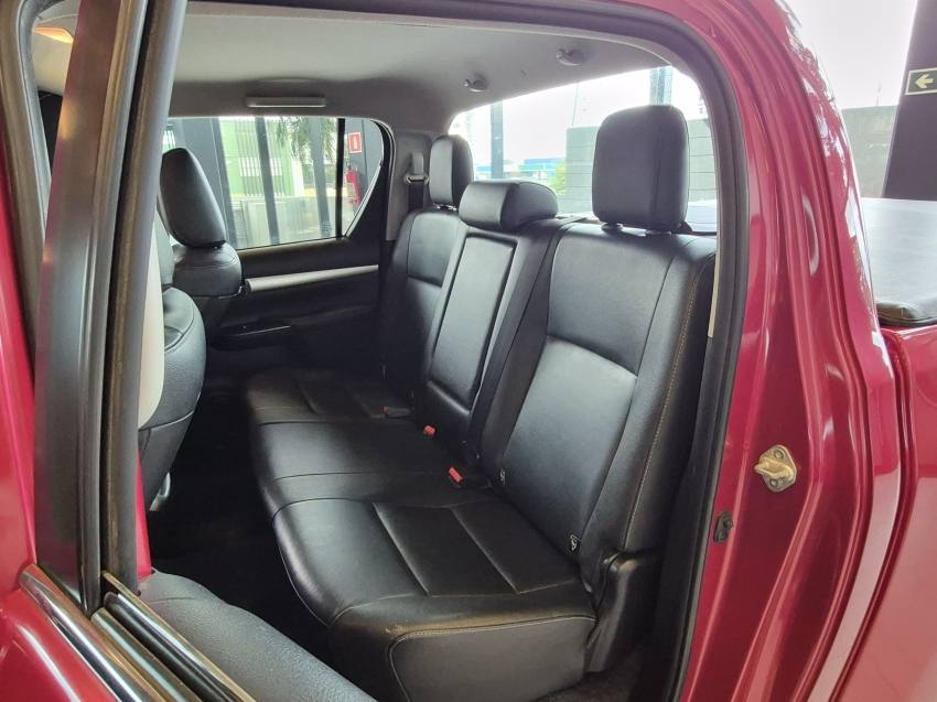 Toyota HILUX 2.8 SRX 4X4 CD 16V DIESEL 4P AUTOMÁTICO 2016/2017