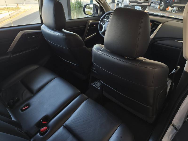 Mitsubishi PAJERO SPORT HPE-S 2.4 DIESEL 4X4 AUT 2024