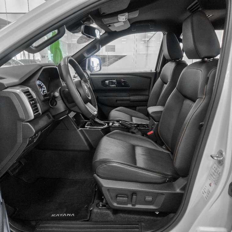 Mitsubishi TRITON 2.4 BITURBO DIESEL CD KATANA 4X4 AUTOMÁTICO 2025/2026