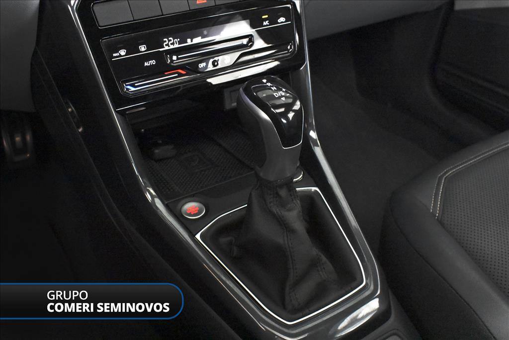 2024 VOLKSWAGEN T-CROSS 1.4 250 TSI TOTAL FLEX HIGHLINE AUTOMÁTICO