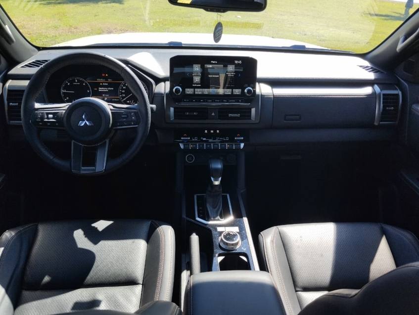 Mitsubishi TRITON 2.4 BITURBO DIESEL CD KATANA 4X4 AUTOMÁTICO