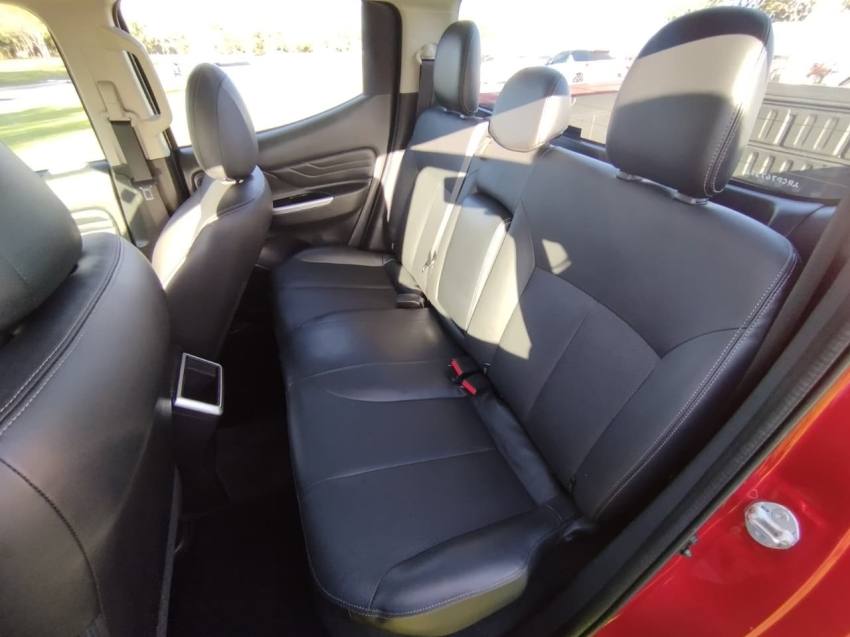 Mitsubishi L200 TRITON 2.4 16V TURBO DIESEL SPORT HPE CD 4P 4X4 AUTOMÁTICO
