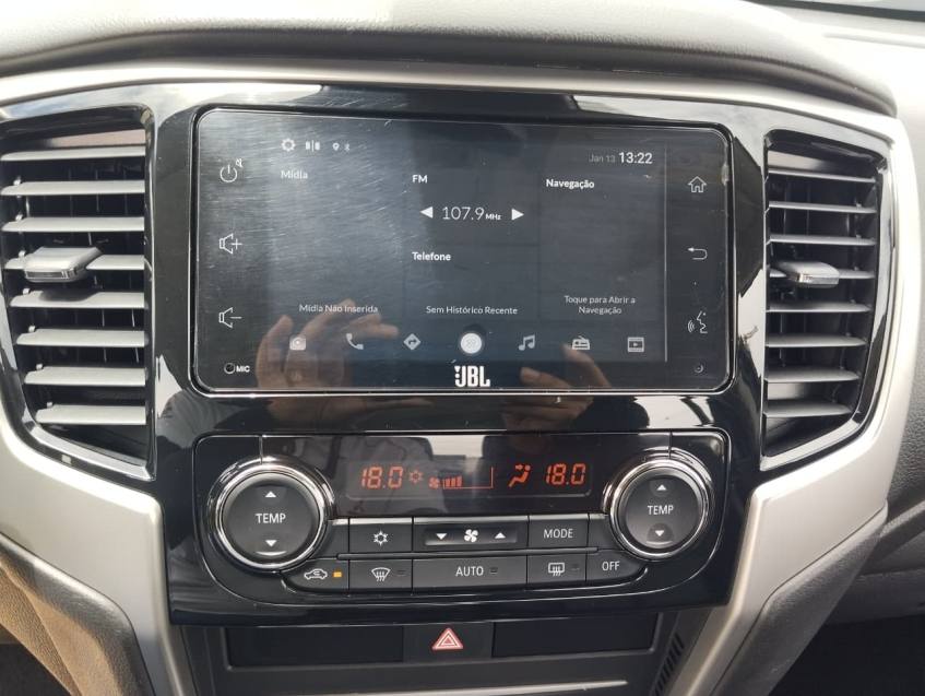 Mitsubishi L200 TRITON 2.4 TURBO DIESEL 4X4 AT SPORT HPE-S