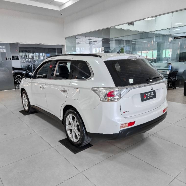 Mitsubishi OUTLANDER 2014/2015