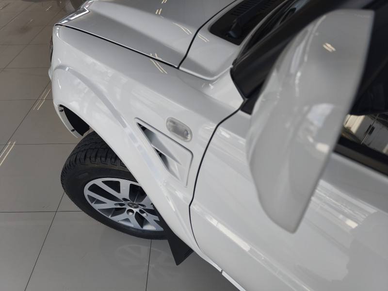 Mitsubishi PAJERO TR4 2.0 4X4 AUT 2013