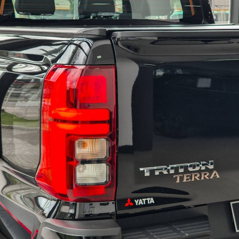 Mitsubishi TRITON 2.4 BITURBO DIESEL CD TERRA 4X4 AUTOMÁTICO 2026/2027