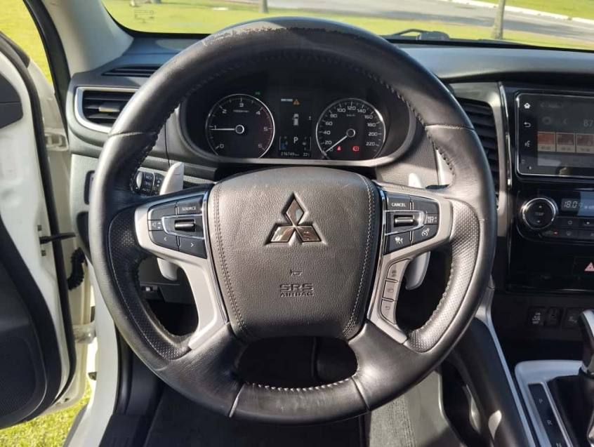 Mitsubishi PAJERO SPORT 2.4 16V MIVEC TURBO DIESEL HPE AWD AUTOMÁTICO