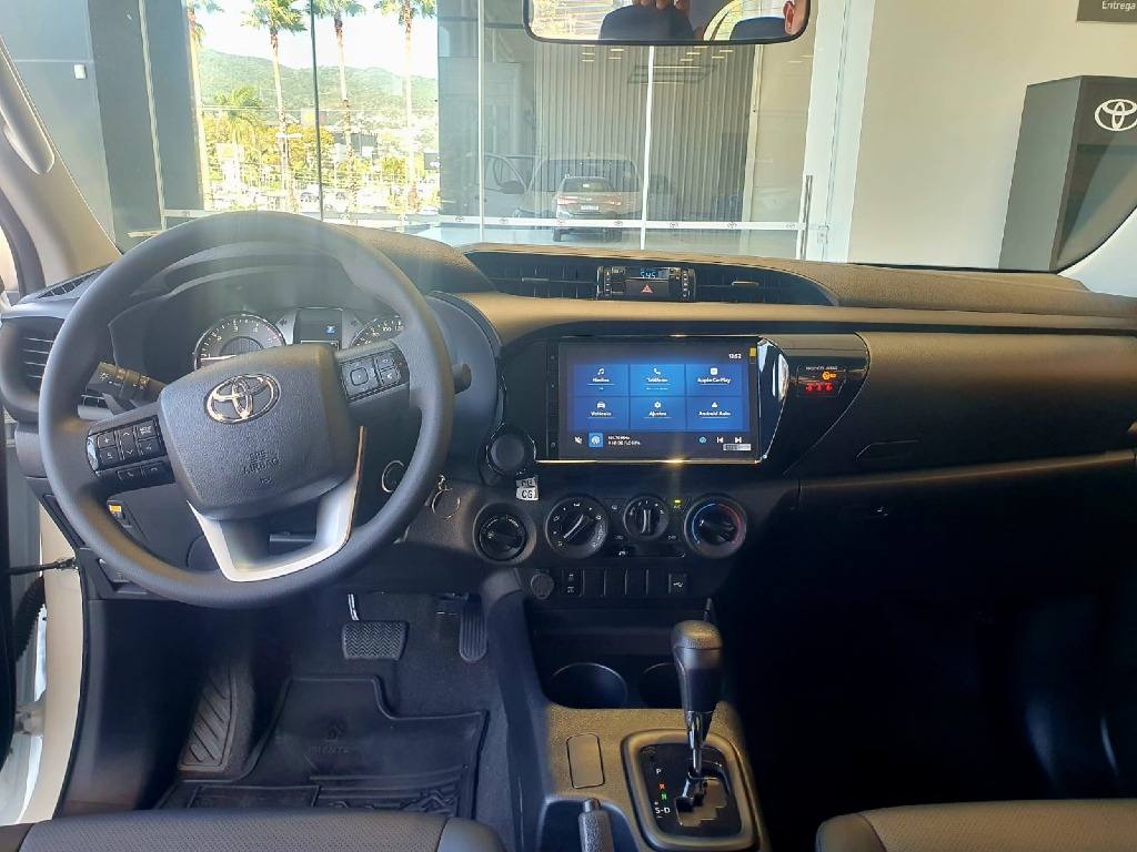 TOYOTA HILUX 2.8 D-4D TURBO DIESEL CD POWER PACK 4X4 AUTOMATICO